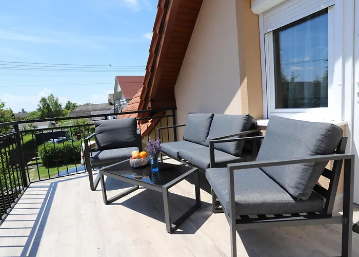 Golden 2 Haloszobas Lakas Apartament Balatonlelle