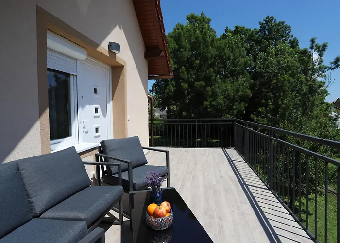 Apartament Golden 2 Haloszobas Lakas Balatonlelle