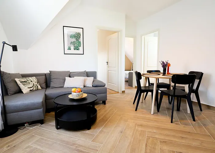 Apartament Golden 2 Haloszobas Lakas Balatonlelle